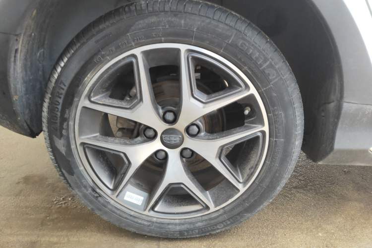 Used Geely Auto Vision S1 2019 Upgraded Model 1.5L CVT Luxury Version
