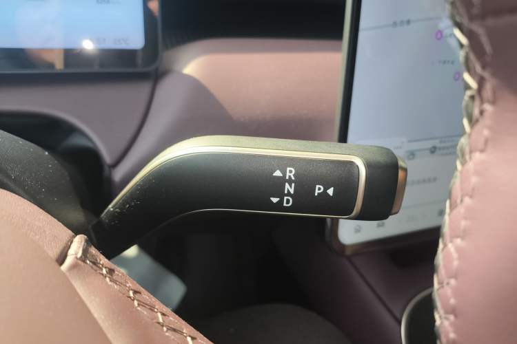 Used Nio ET5T 2025 Model Shadow Package Limited Edition, 75kWh Touring