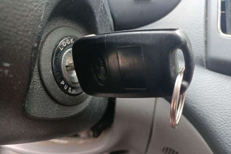 Used Hyundai Celesta 2011 1.6L Automatic Luxury Version
