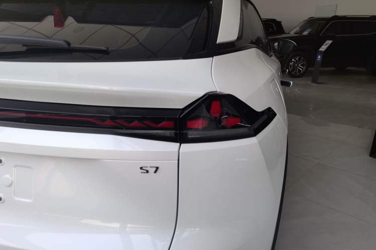 Used Deepal S07 2023 200Max Range-Extended Version
