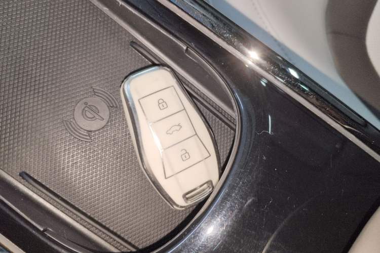 Used JAC Yiwei 3 2023 405km Pro