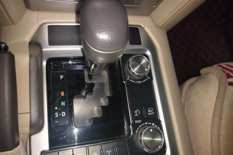 Used Toyota Land Cruiser 