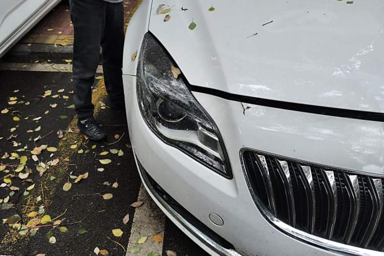 Used Buick Regal 2015 1.6T Leading Technology Model Right Front Headlight