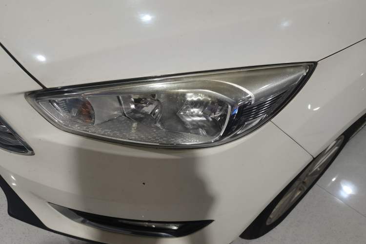 Used Ford Focus 2015 Sedan 1.6L Automatic Trend Model