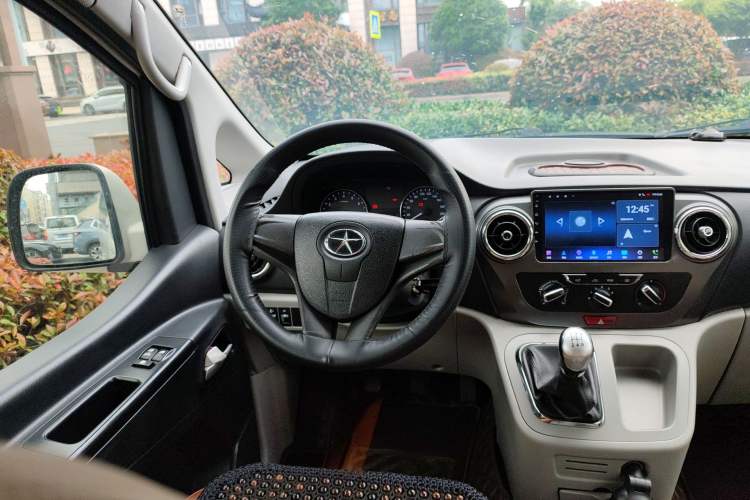 Used JAC Refine M3 2015 Maker Edition 1.6L Luxury Version Steering Wheel