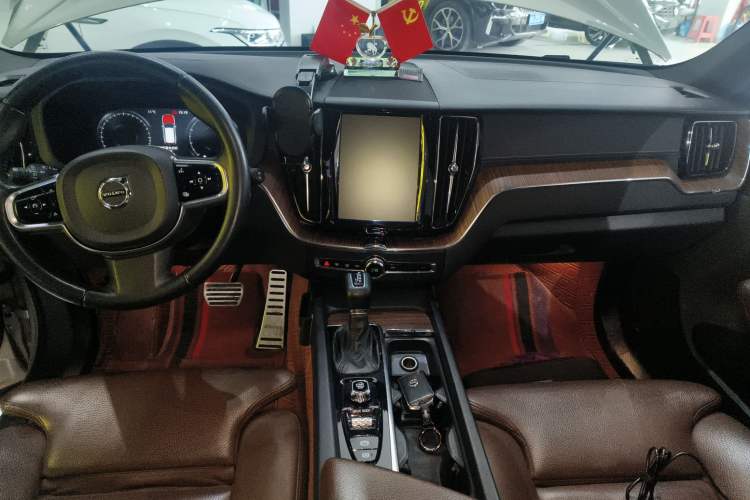 Used Volvo XC60 2021 T5 4x4 Smart Luxury Edition