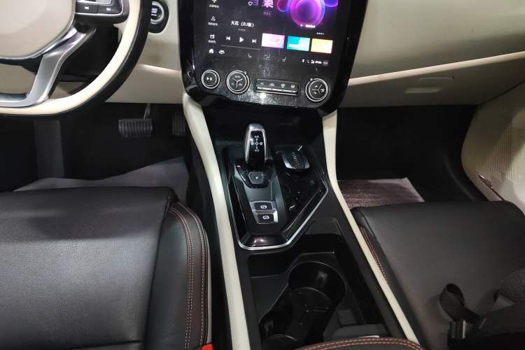 Used Lynk & Co 02 2018 1.5T DCT Two-Wheel Drive Zhaopu Version China V Standard