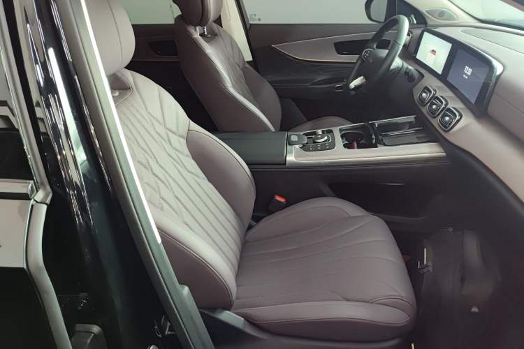 Used Chery Tiggo 9 C-DM 2025 1.5T 106KM Enjoy Edition 5 Seats Lithium-Ion Battery
