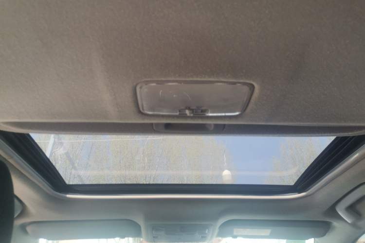 Used Toyota Levin 2017 Revised Dual-Engine 1.8H GS E-CVT Elite Sunroof Version China V Standard
