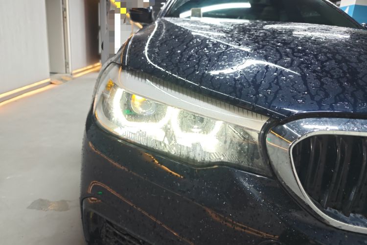 Used BMW 5 Series 2020 525Li M Sport Package Right Front Headlight