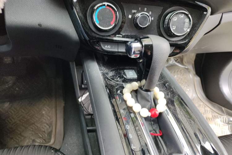 Used Honda Vezel 2020 1.5L CVT Pioneer Edition Gear Lever
