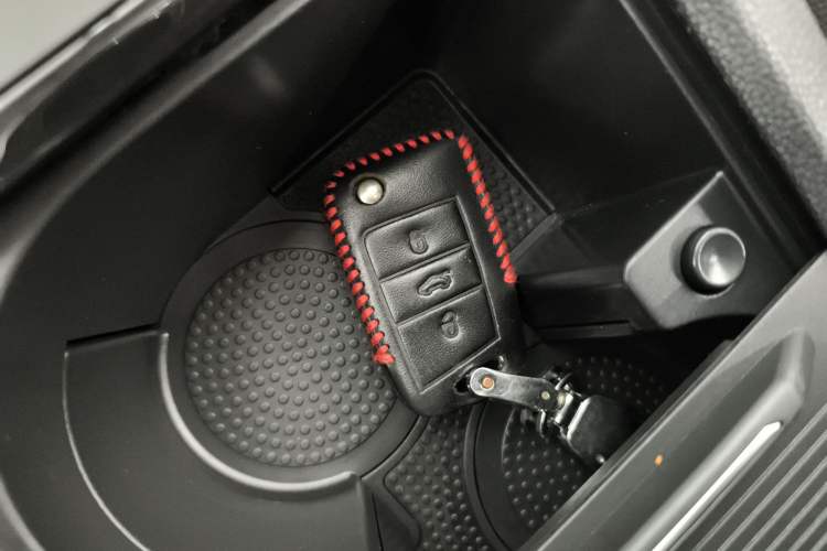 Used Volkswagen Sagitar 2022 280TSI DSG Flyover Edition
