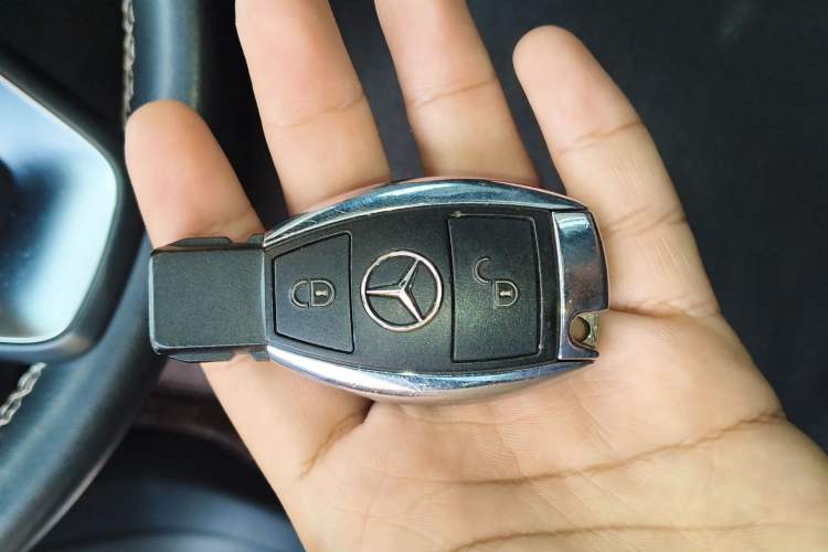 Used Mercedes-Benz B-Class 2015 B 200 Sport Edition Vehicle Key