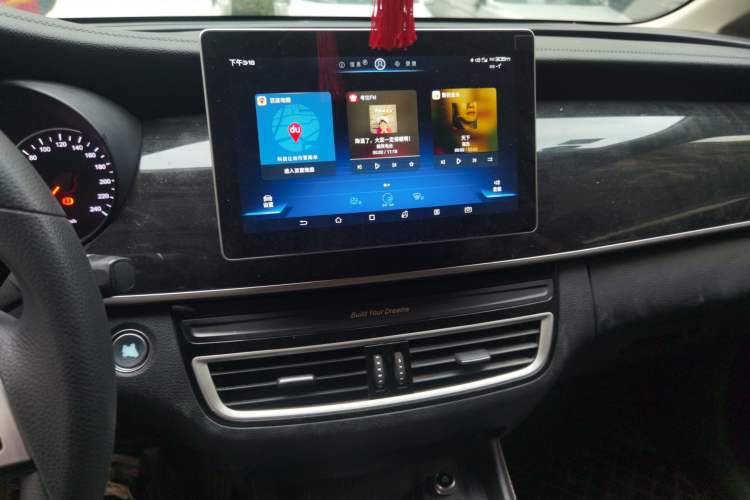 Used BYD Song MAX 2019 1.5T Manual Smart Connect Ruiyi Model 7 Seats China V Emission Standard Audio And AC Panel