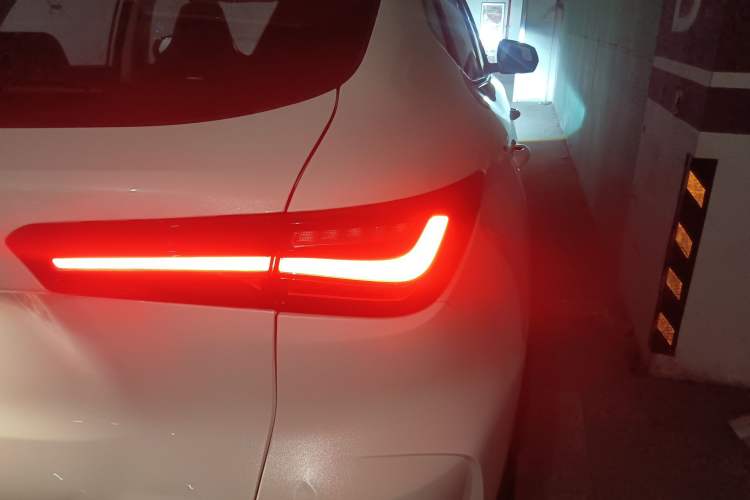 Used CHANGAN OSHAN X5 2021 Revised Version 1.5T DCT Luxury Edition
