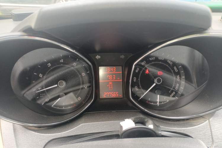 Used Chery Arrizo 7 2015 1.6L Manual ZhiShang Edition Instrument Cluster