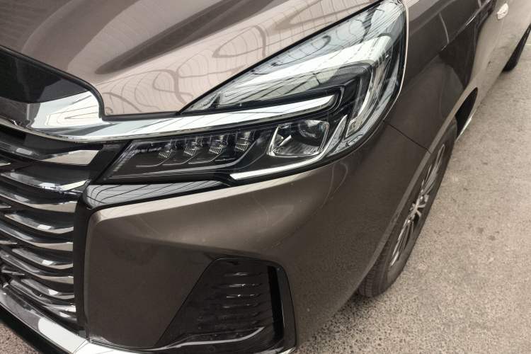 Used Buick GL8 2023 Land Business Class Smart Deluxe Model Left Front Headlight