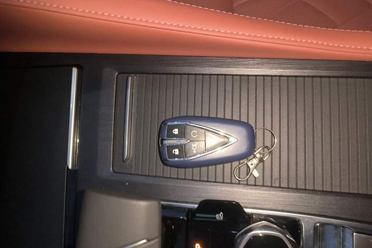 Used CHANGAN CS75 PLUS 2024 3rd Generation Champion Edition 1.5T Intelligent Drive Dynamic Model
