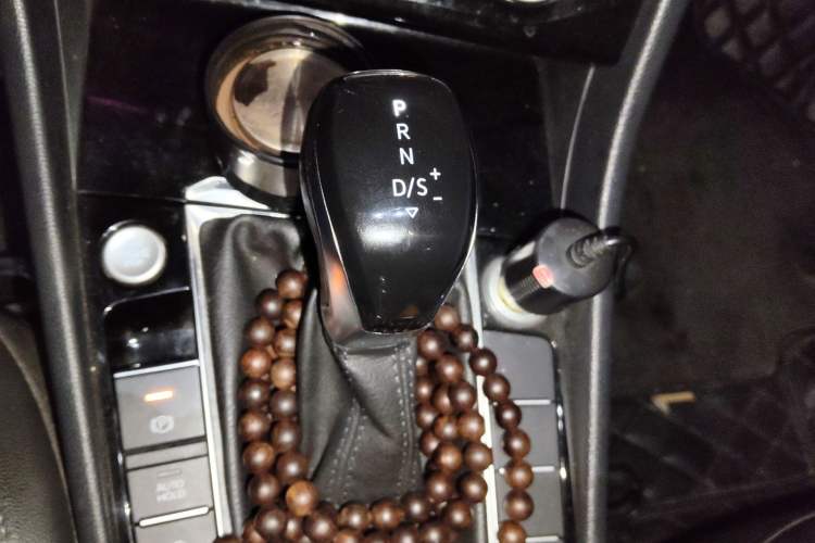 Used Volkswagen Sagitar 2019 280TSI DSG Comfort Version China VI Standard Gear Lever