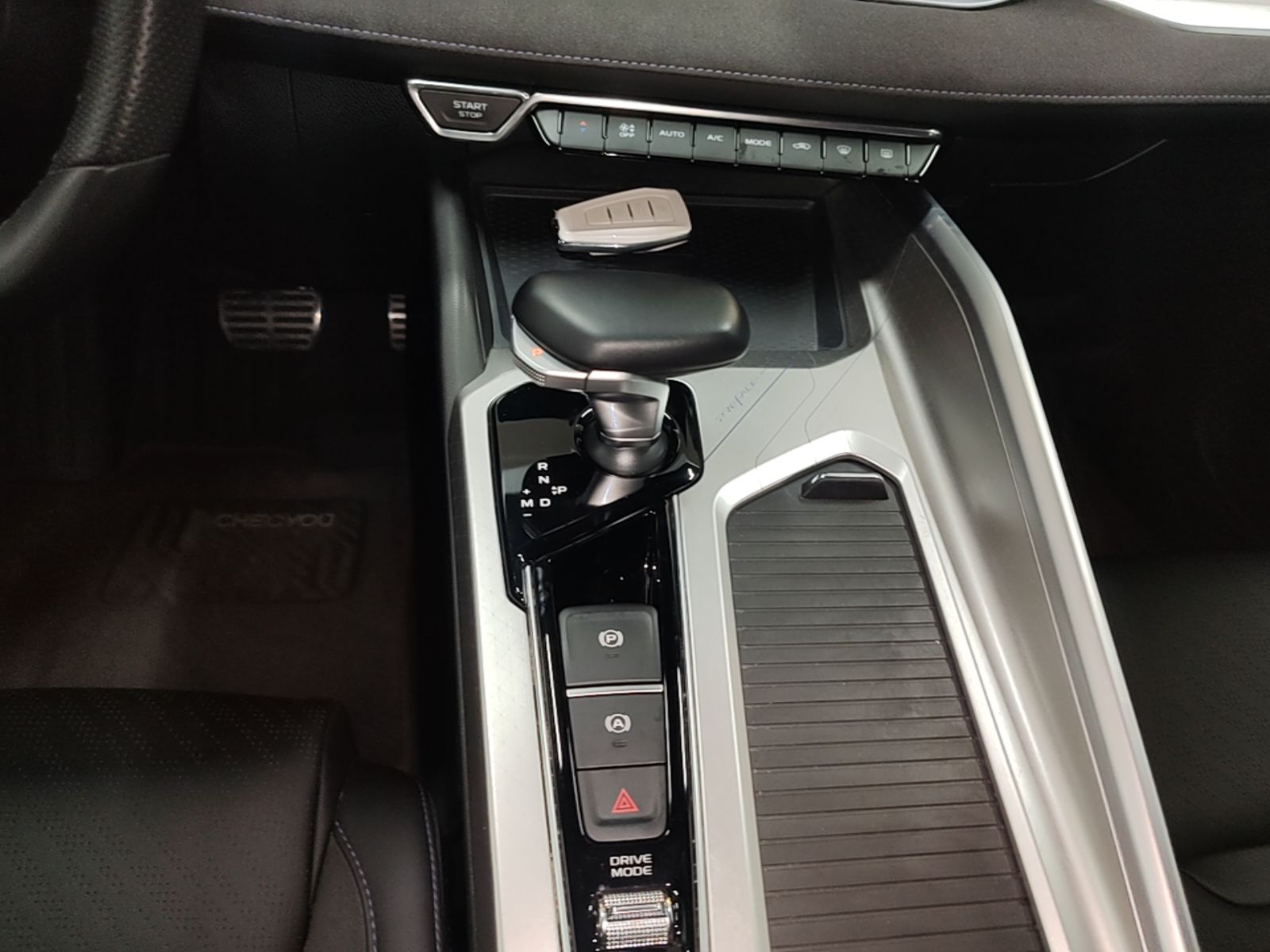 Geely Auto Preface 2024 2.0TD Xiaohan Edition — снимка 16