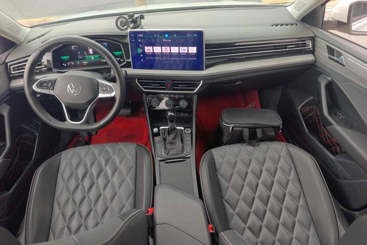 Used Volkswagen Sagitar 2023 300TSI DSG Excellence Edition
