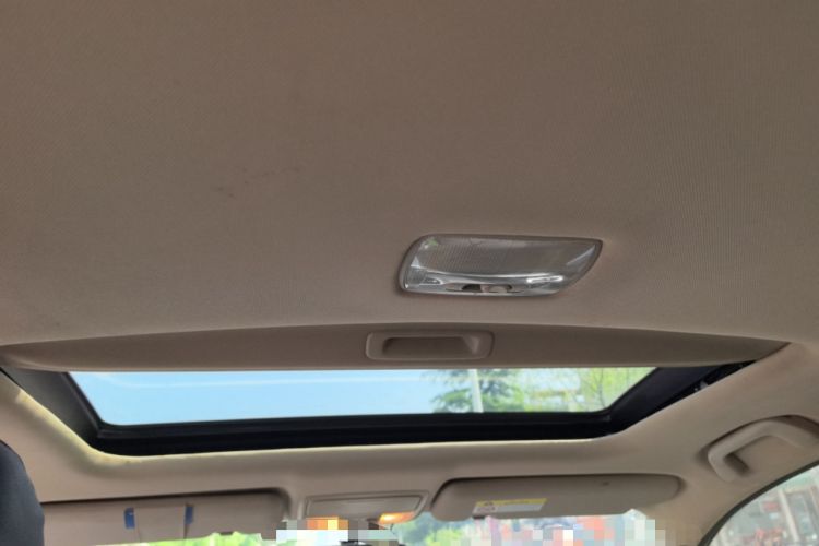 Used Honda CR-V 2016 2.0L two-wheel drive Urban Edition Headliner