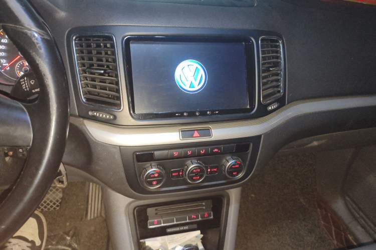 Used Volkswagen Sharan 2013 2.0 TSI Standard Model
