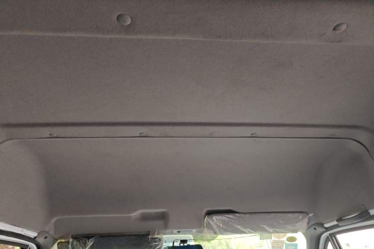 Used Ford Classic Transit 2015 2.8T Diesel Multi-Function Vehicle Short Wheelbase 6-Seater Mid-Roof Edition JX493ZLQ4 Headliner