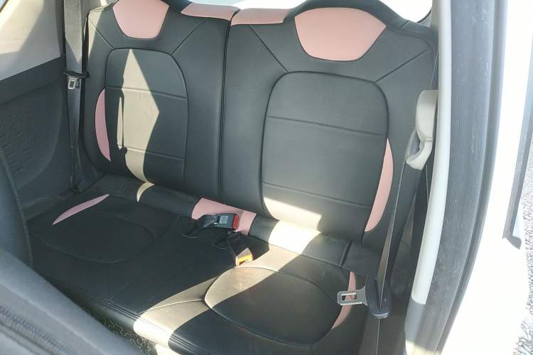 Used Wuling Hongguang MINIEV 2021 Macaron Premium Model – Lithium Iron Phosphate
