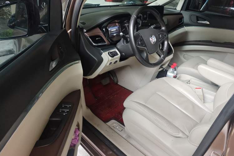 Used Buick GL8 2020 Land Business Class 652T Luxury Model
