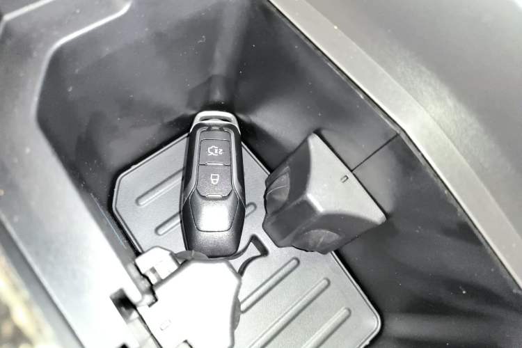 Used Ford Edge 2016 EcoBoost 245 Four-Wheel Drive Titanium 7-Seater
