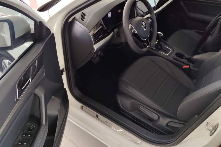 Used Volkswagen Lavida 2022 1.5L Automatic Comfort Edition