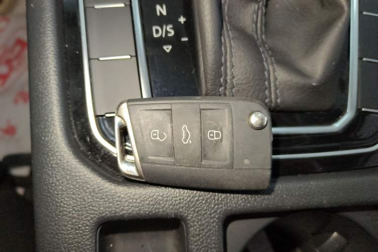 Used Volkswagen Magotan 2025 Zhongxiang Version 280TSI DSG Comfort Edition