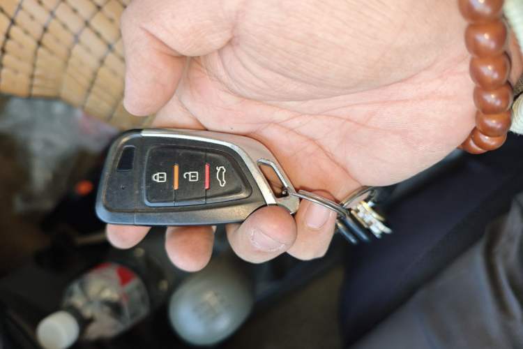 Used Nissan Sunny 2016 1.5XE Manual Leading Edition
