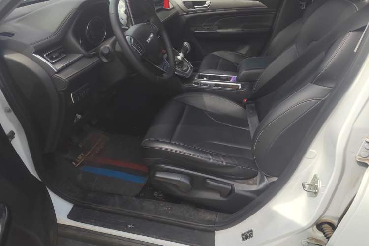 Used Haval M6 2021 PLUS 1.5T Manual Luxury Smart Connectivity Model