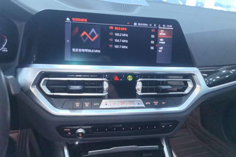 Used BMW 3 Series 2021 Second Facelift 325Li M Sport Package Audio And AC Panel