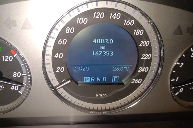 Used Mercedes-Benz GLK-Class 2011 GLK 300 4MATIC Dynamic Model