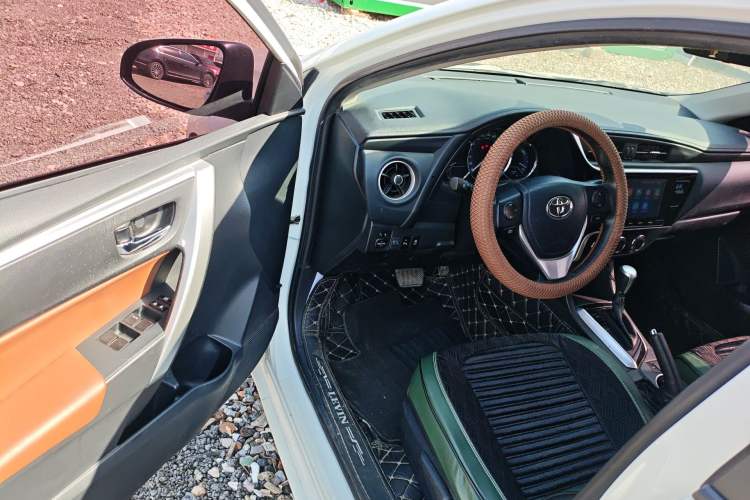 Used Toyota Levin 2017 Revised 185T CVT Elite Edition China V Standard Driver Seat