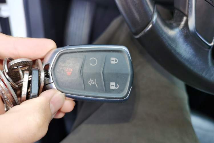 Used Cadillac XT5 2020 28T Luxury Version Vehicle Key