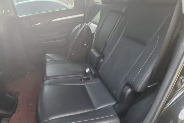 Used Toyota Highlander 2018 2.0T Four-Wheel Drive Luxury Edition 7 Seats China V Emission Standard