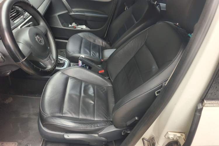 Used Volkswagen Gran Lavida 2013 1.4 TSI Automatic Comfort Model
