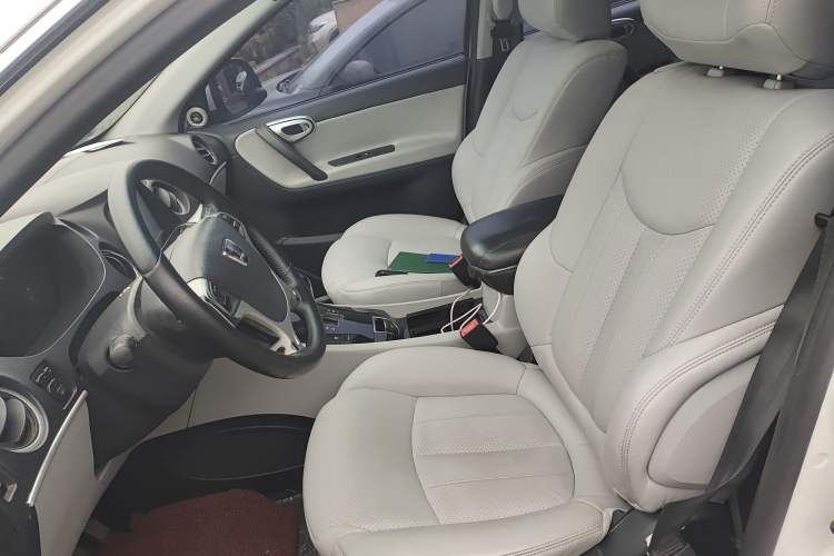 Used Luxgen Great 7 SUV 2014 2.2T Two-Wheel-Drive Smart Version