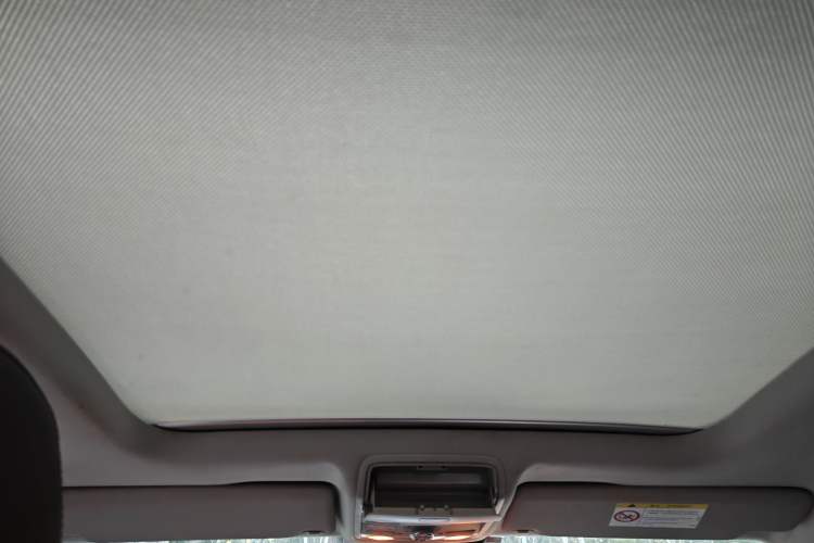 Used Volkswagen Tiguan 2015 1.8TSI Automatic Two-Wheel Drive Luxury Model Headliner