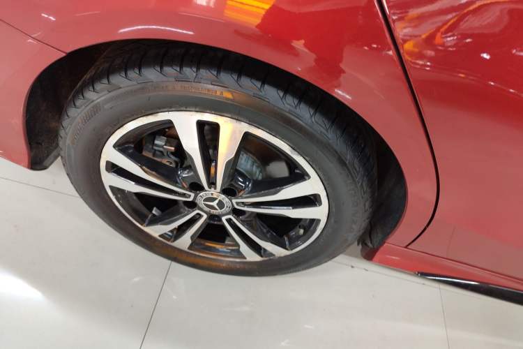 Used Mercedes-Benz C-Class 2019 C 260 Sport Edition Right Rear Wheel Hub