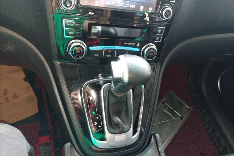 Used Haval H6 2016 Upgraded Model 1.5T Automatic Two-Wheel Drive Elite Version