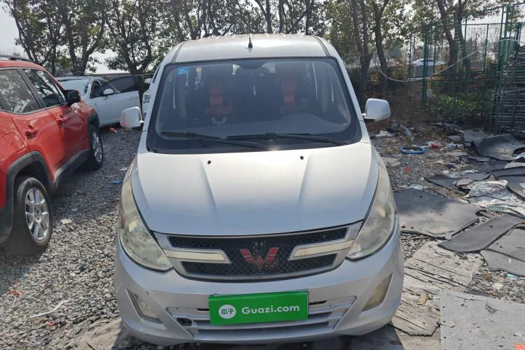 Used Wuling Rongguang V 2016 1.5L Standard Version