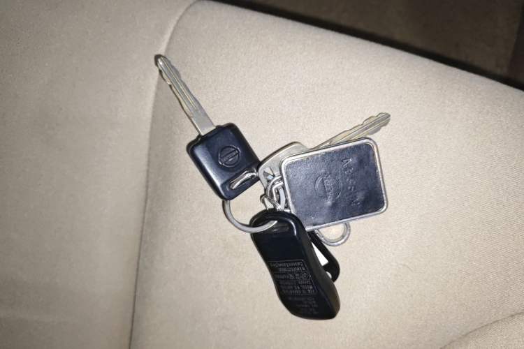 Used Nissan Tiida Sedan 2008 1.6L Automatic Fashion Edition Vehicle Key