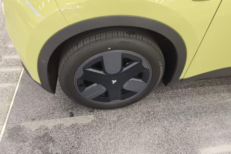 Used firefly 2025 Illuminated Edition
