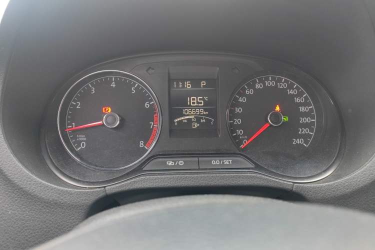 Used Volkswagen Polo 2016 1.4L Cross Polo Automatic Odometer Close Up