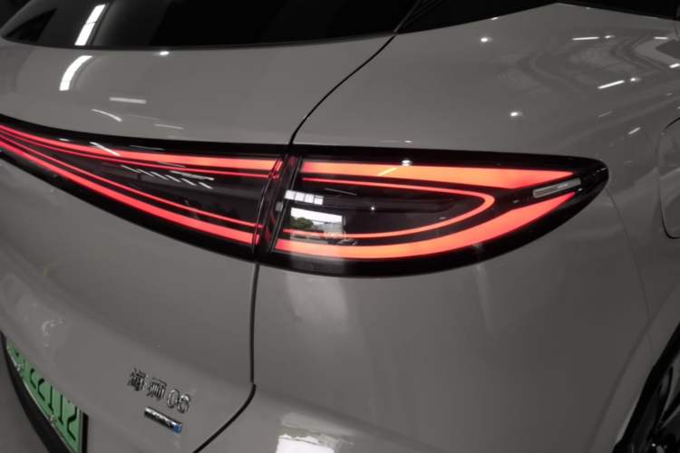 Used BYD Sealion 06 New Energy 2025 Model DM-i 170 Navigation Pro Edition Right Rear Taillight